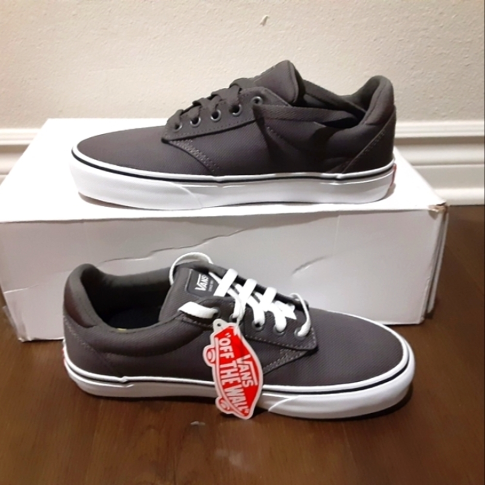 Vans - Picture 3 of 4